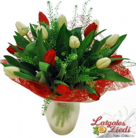 Apsveikuma pušķis 006