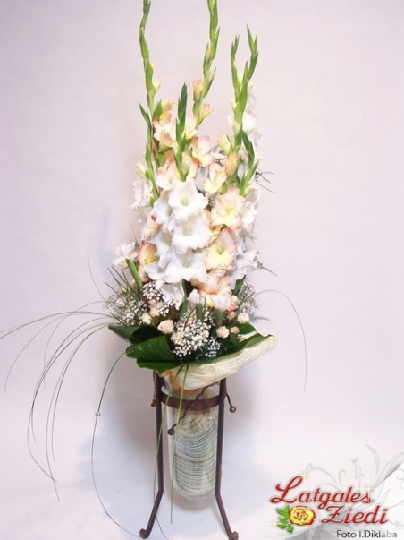 Lietišķais pušķis 012