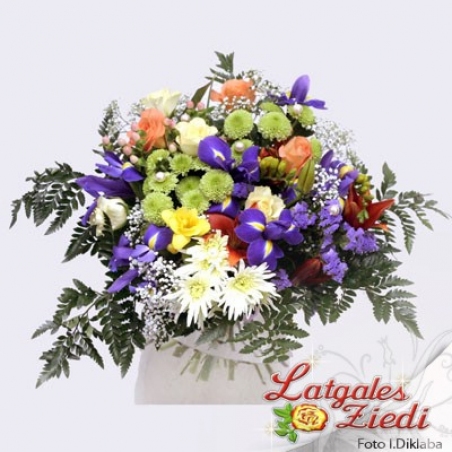 Apsveikuma pušķis 143