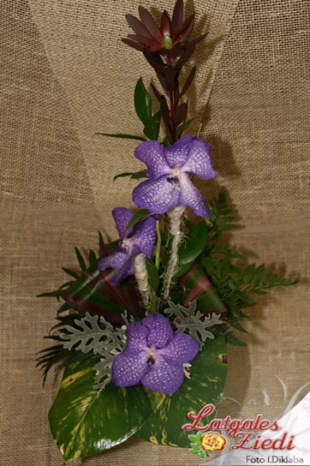 Mazcenas ziedu pušķis 001