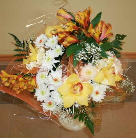 Mazcenas ziedu pušķis 063