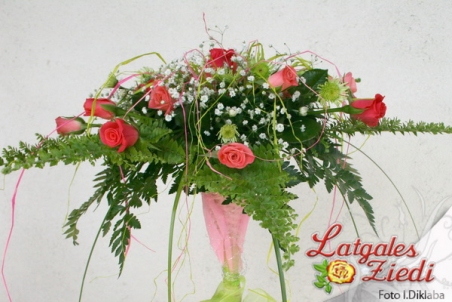 Mazcenas ziedu pušķis 073